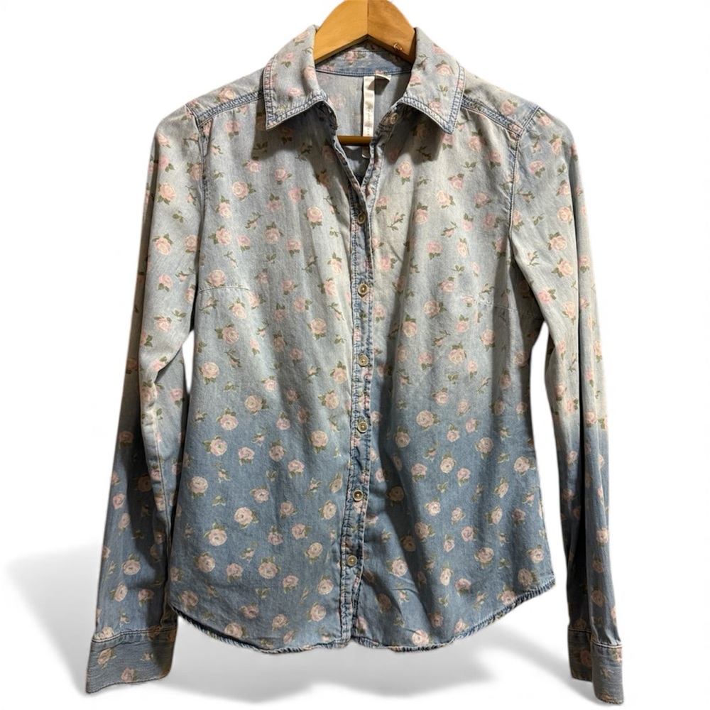 LC Lauren Conrad Denim  Floral Button down Shirt. Light to Dark hues Sz S